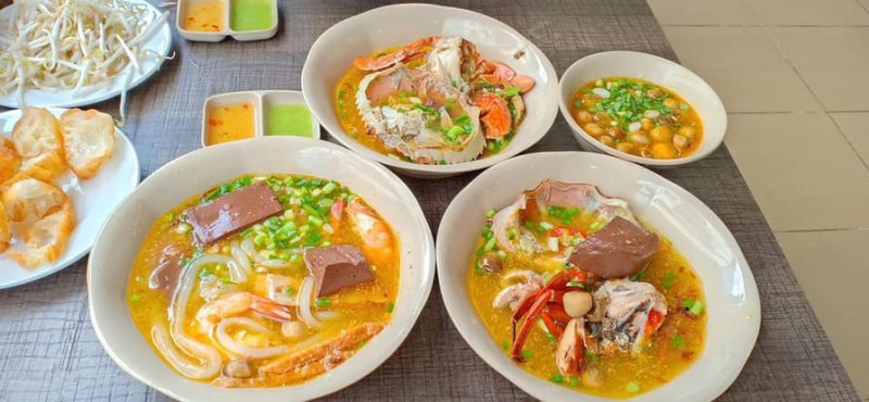 Read more about the article Gợi ý 10 địa chỉ bán bánh canh cua, ghẹ hot nhất Sài Gòn