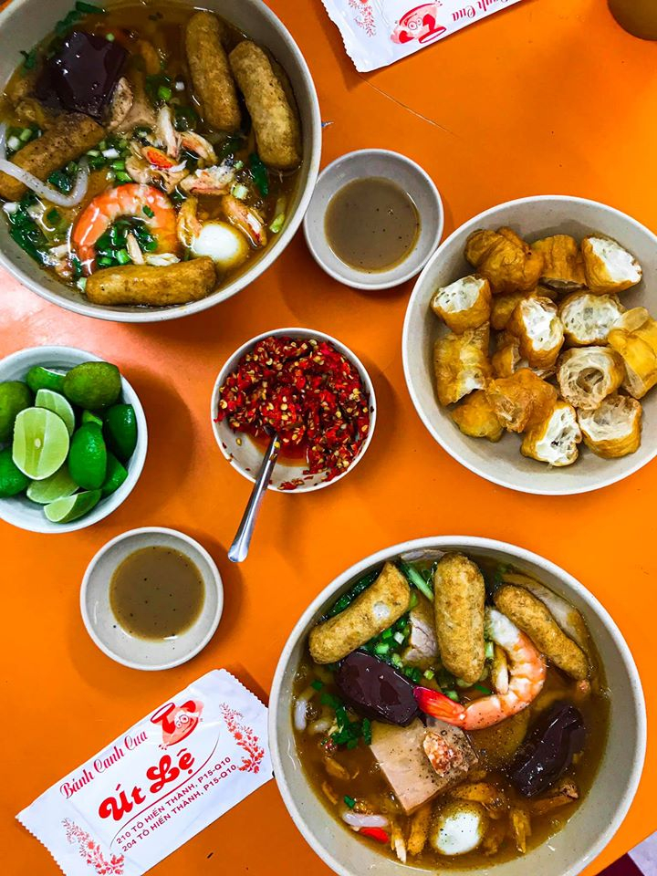 Bánh canh cua Út Lệ