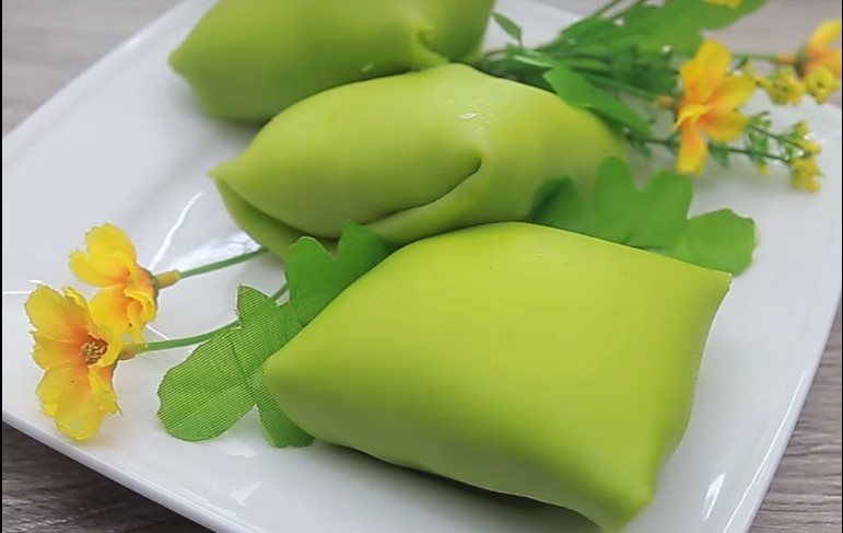 Gấu Gấu Bánh Crepe Sầu Riêng - Nguyễn Phúc Nguyên