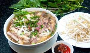 Read more about the article Top 9 quán phở ngon và nổi tiếng nhất quận 1, TP. HCM