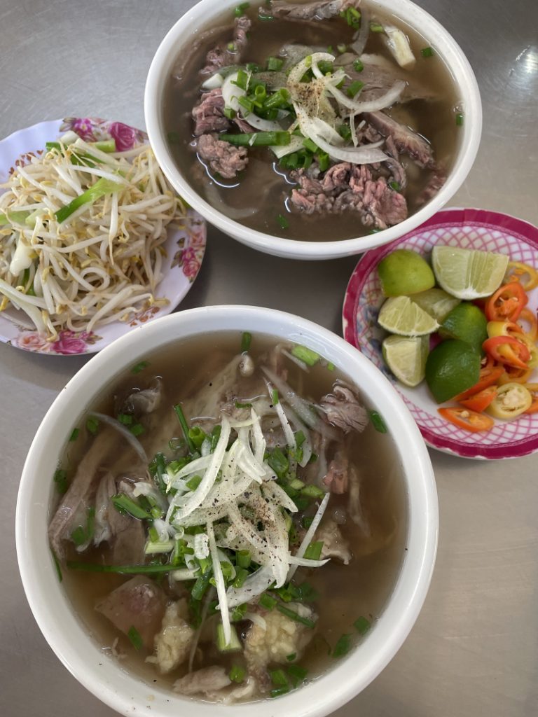 Quán phở Hùng - Nguyễn Trãi