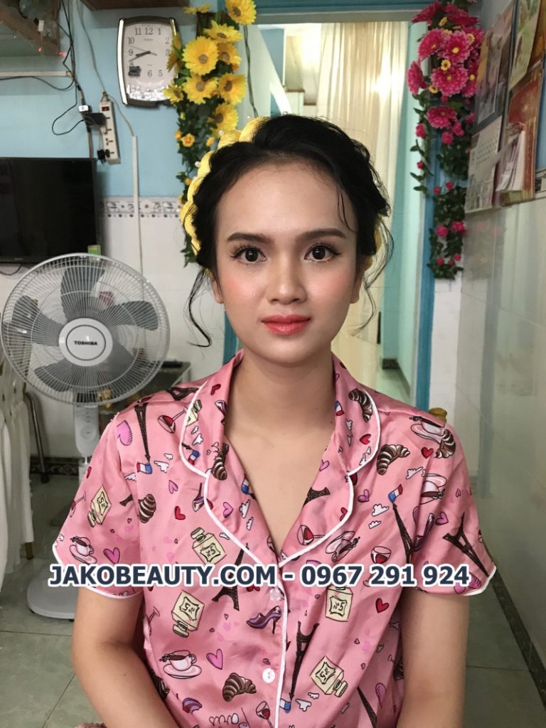 JAKO Beauty Makeup - Dịch vụ trang điểm tại nhà chất lượng hàng đầu