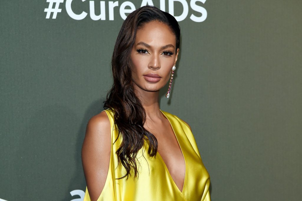 Joan Smalls hiện được coi là nữ người mẫu đẹp nhất, siêu mẫu da đen nổi tiếng nhất thế giới